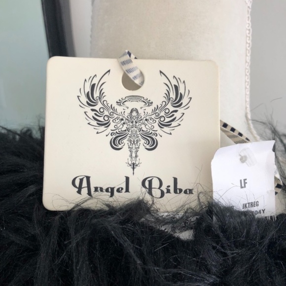 LF's Angel Biba Faux Fur Jacket NWT - Picture 5 of 5